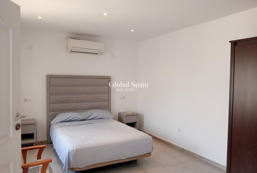 Resale - HOUSE -
LOS MONTESINOS - PUEBLO CENTRO