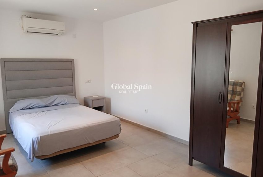 Resale - HOUSE -
LOS MONTESINOS - PUEBLO CENTRO