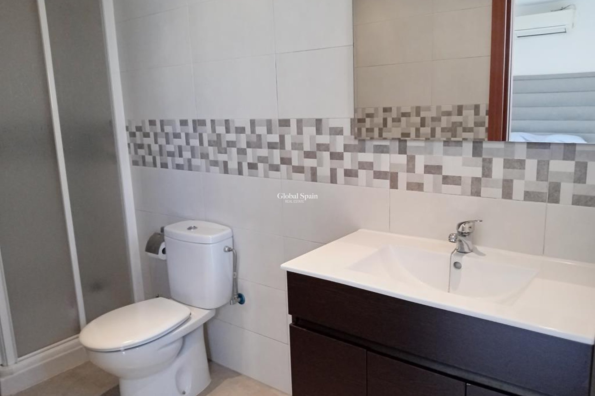Resale - HOUSE -
LOS MONTESINOS - PUEBLO CENTRO