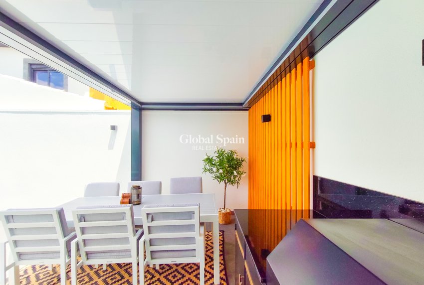 Resale - HOUSE -
LOS URRUTIAS - Costa Calida