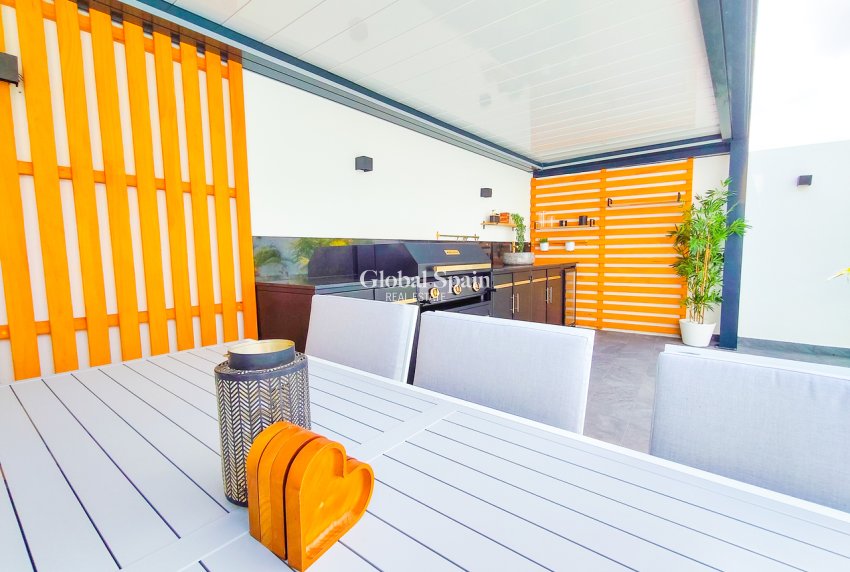 Resale - HOUSE -
LOS URRUTIAS - Costa Calida