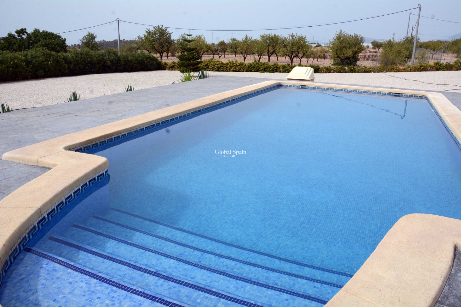 Resale - HOUSE -
MACISVENDA - Inland