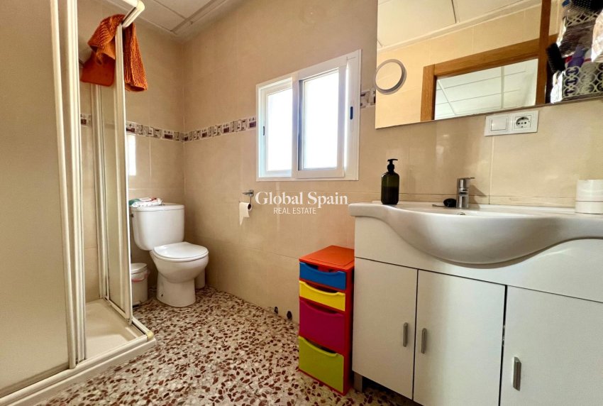 Resale - HOUSE -
MONÓVAR - Inland