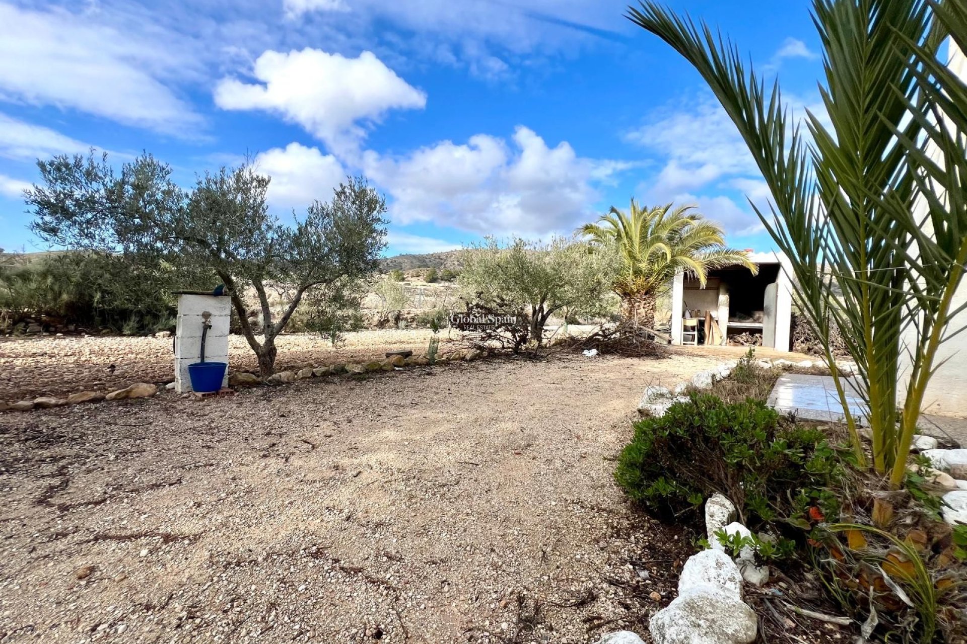 Resale - HOUSE -
MONÓVAR - Inland