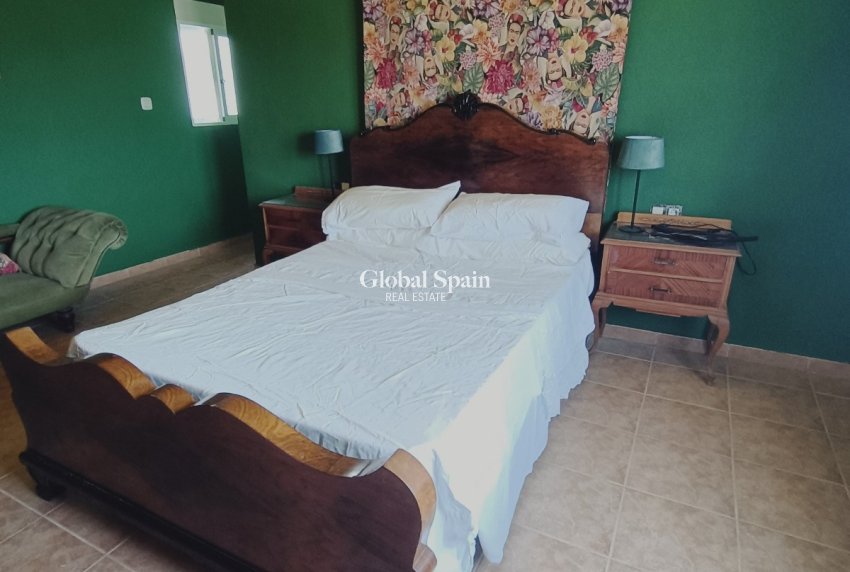 Resale - HOUSE -
MONÓVAR - Inland