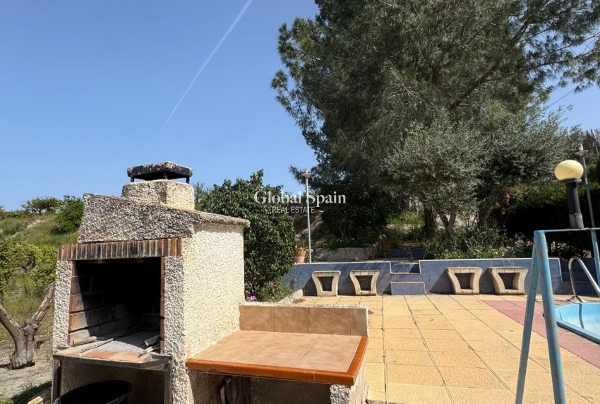 Resale - HOUSE -
ORIHUELA - Arneva