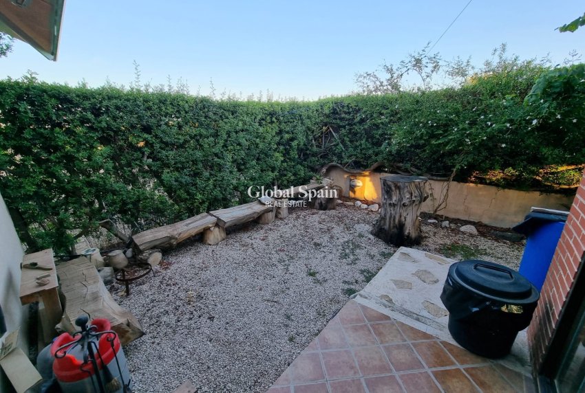 Resale - HOUSE -
ORIHUELA - Benferri