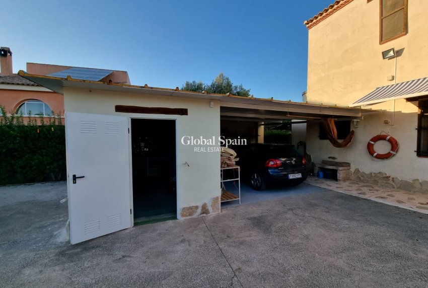 Resale - HOUSE -
ORIHUELA - Benferri
