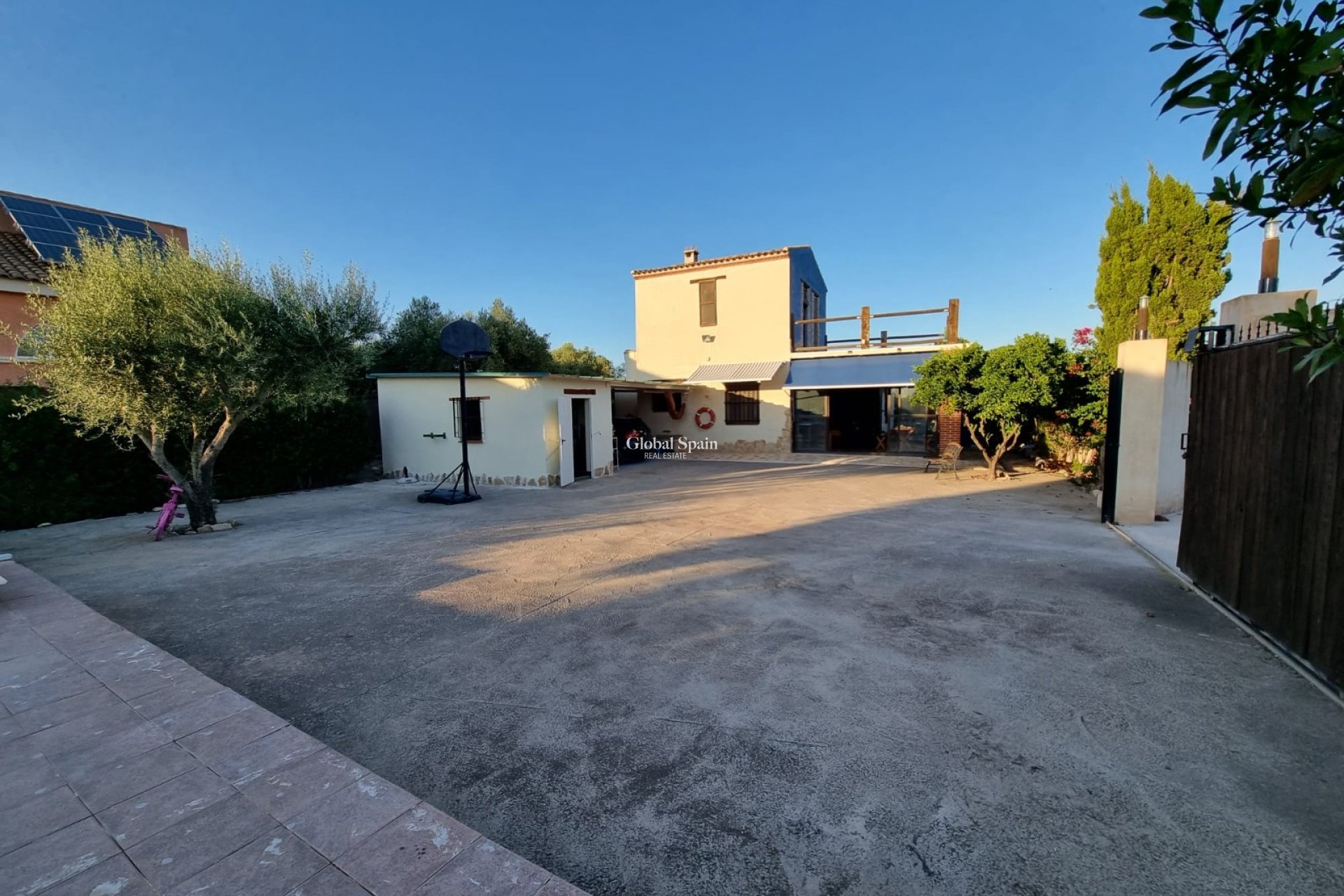 Resale - HOUSE -
ORIHUELA - Benferri