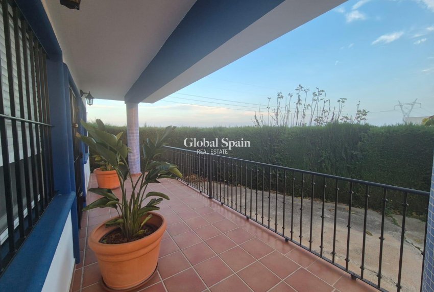 Resale - HOUSE -
ORIHUELA - Casco Histórico