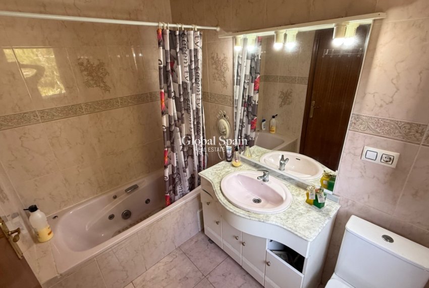 Resale - HOUSE -
ORIHUELA - Costa Blanca Sur