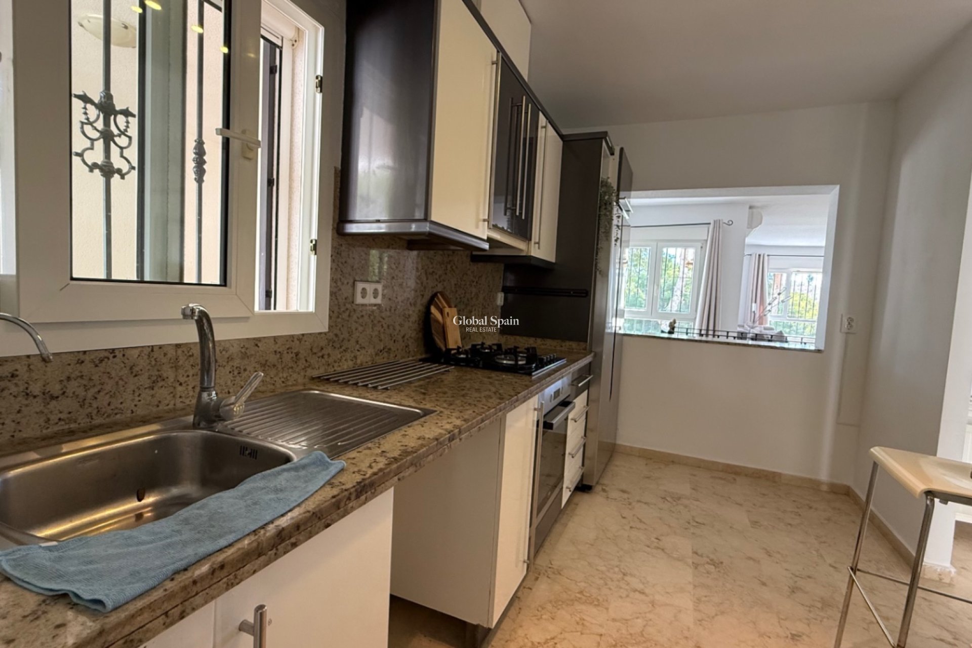 Resale - HOUSE -
ORIHUELA - Costa Blanca Sur