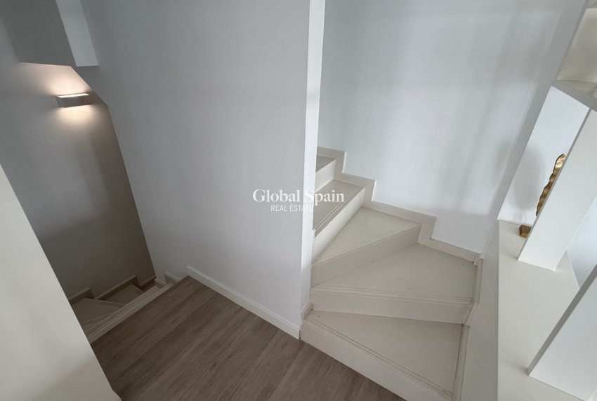 Resale - House -
ORIHUELA - Costa Blanca Sur