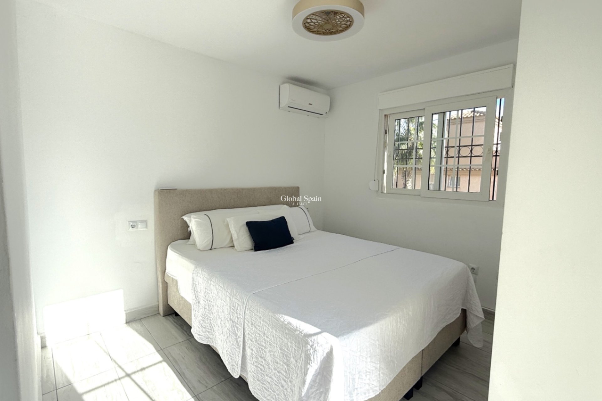 Resale - HOUSE -
ORIHUELA - Costa Blanca Sur