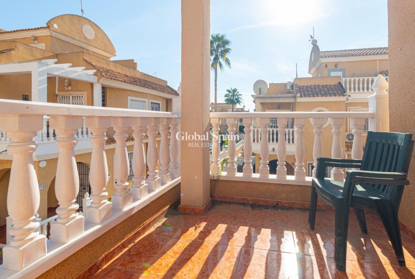 Resale - House -
ORIHUELA COSTA - CABO ROIG