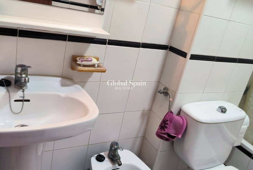 Resale - HOUSE -
ORIHUELA COSTA - CABO ROIG