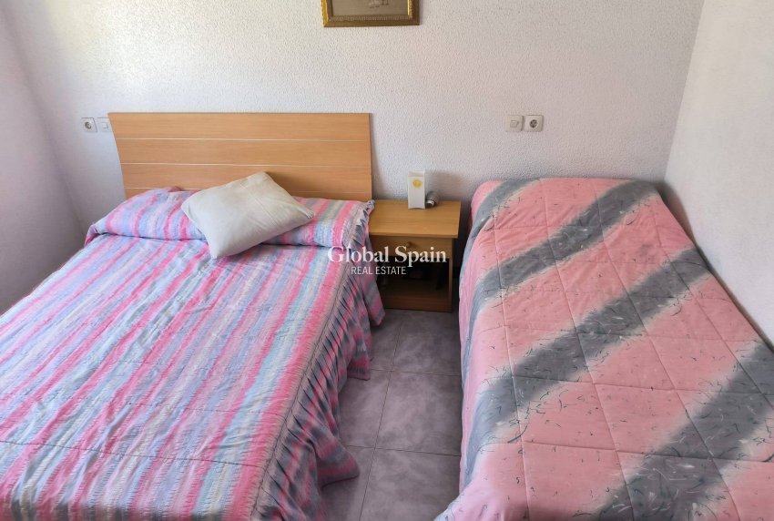 Resale - HOUSE -
ORIHUELA COSTA - CABO ROIG