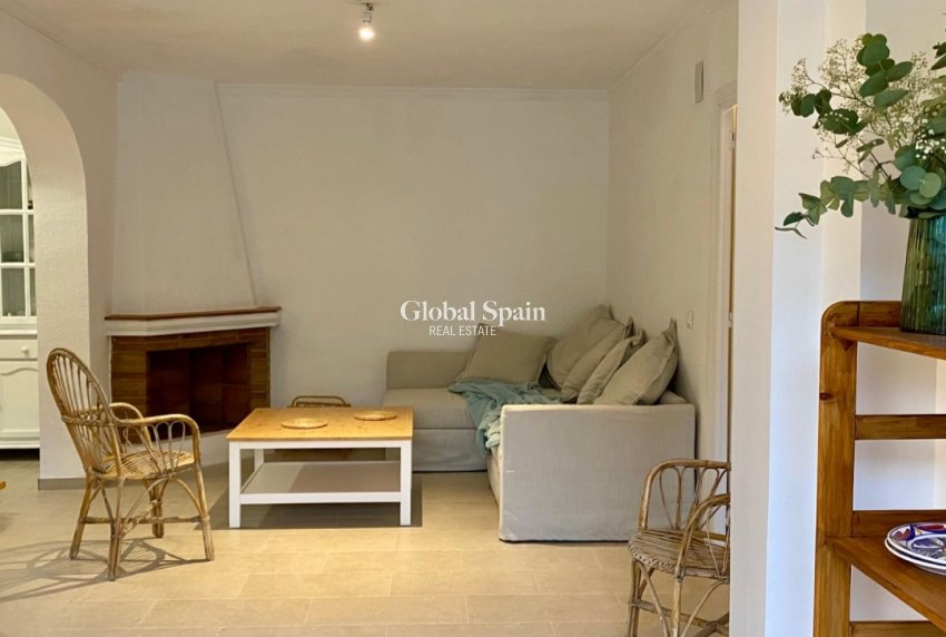 Resale - House -
ORIHUELA COSTA - CABO ROIG