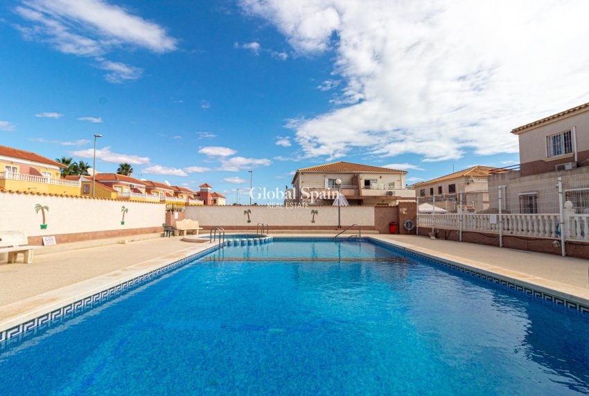 Resale - House -
ORIHUELA COSTA - CABO ROIG