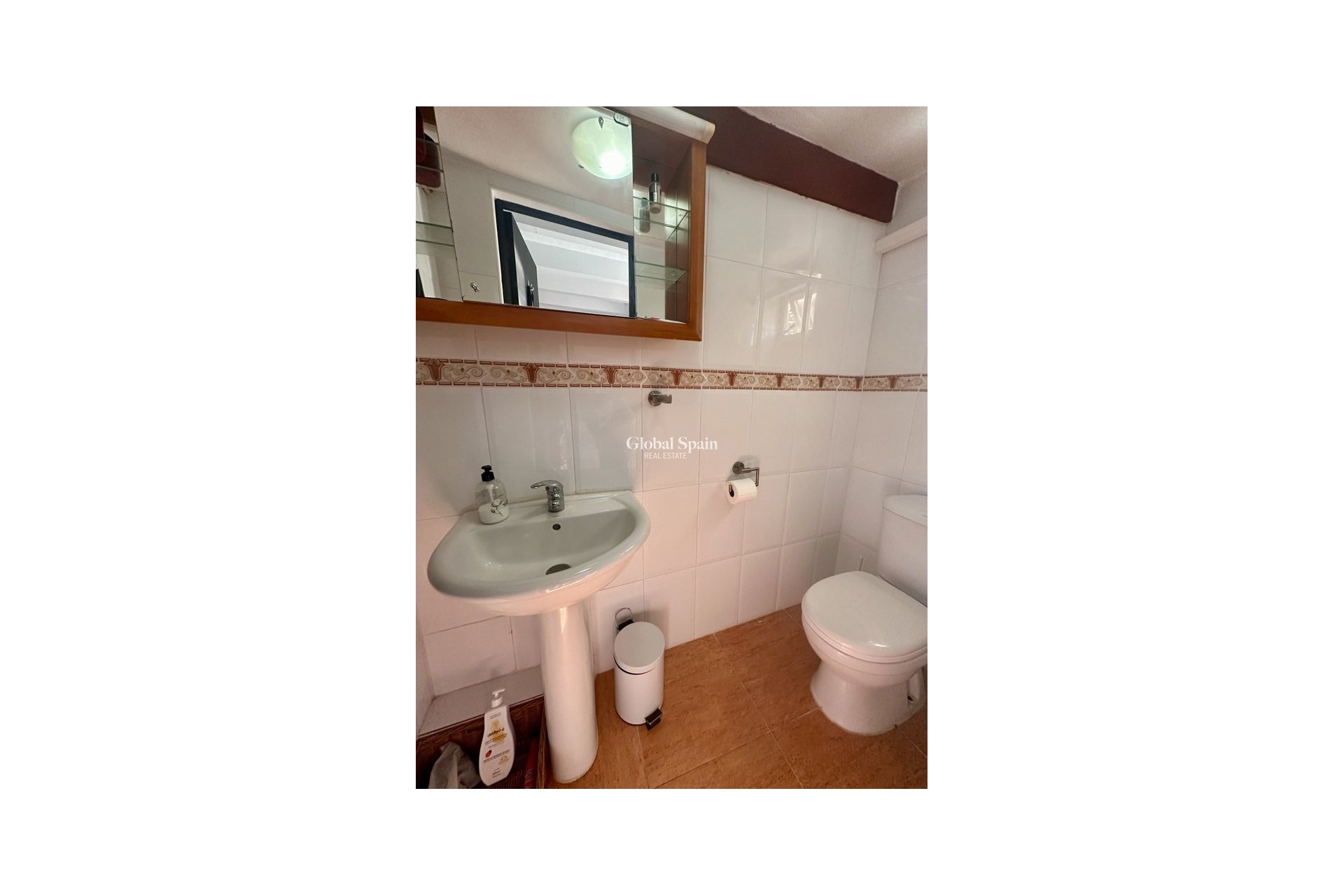 Resale - HOUSE -
ORIHUELA COSTA - Ciñuelica