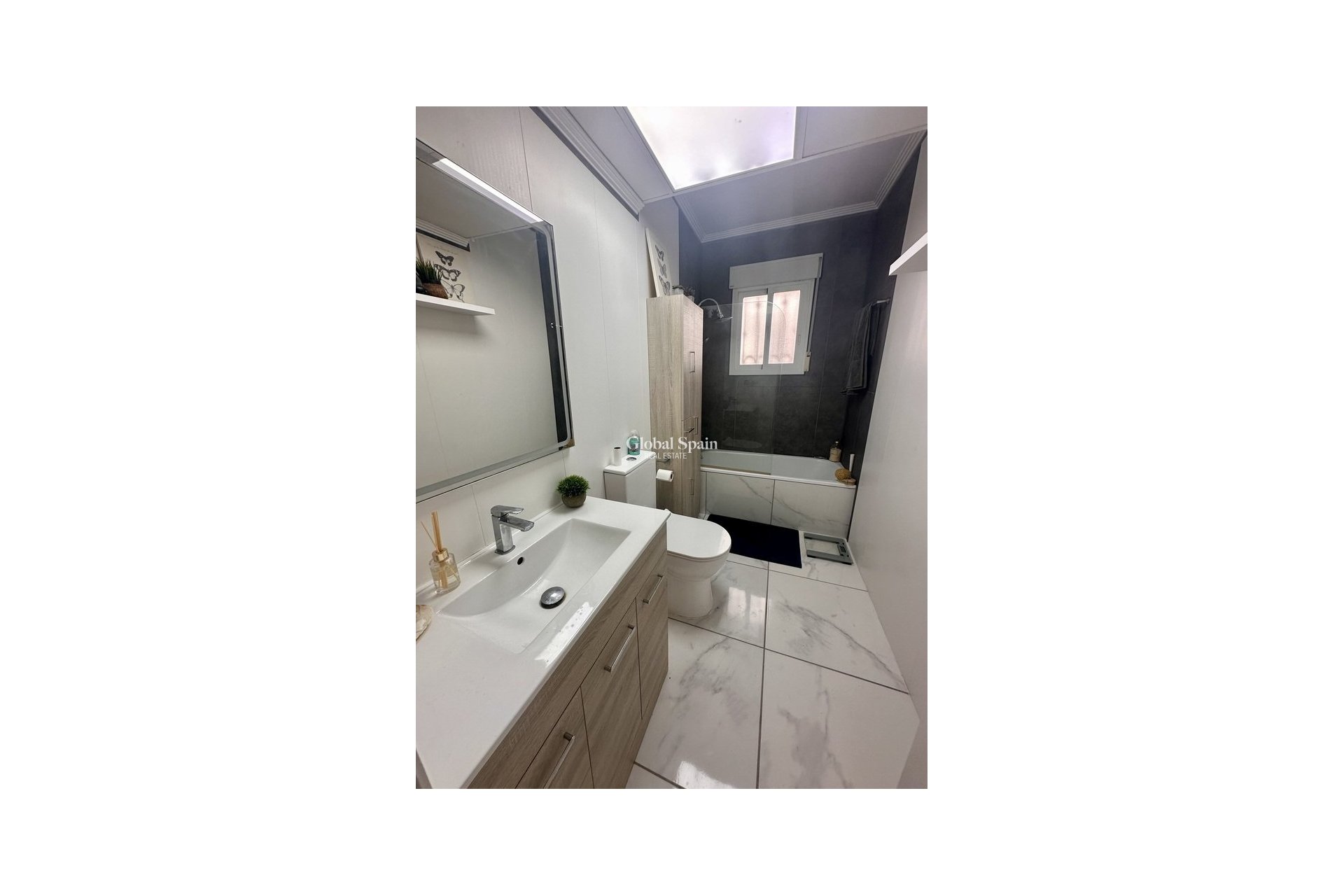 Resale - HOUSE -
ORIHUELA COSTA - Ciñuelica