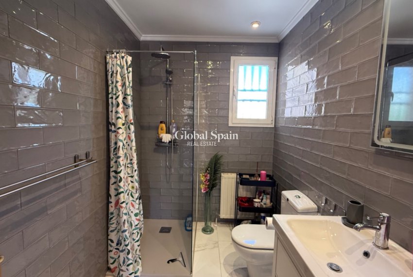 Resale - HOUSE -
ORIHUELA COSTA - Costa Blanca Sur