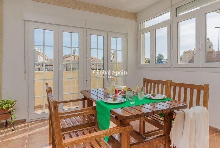 Resale - HOUSE -
ORIHUELA COSTA - Costa Blanca