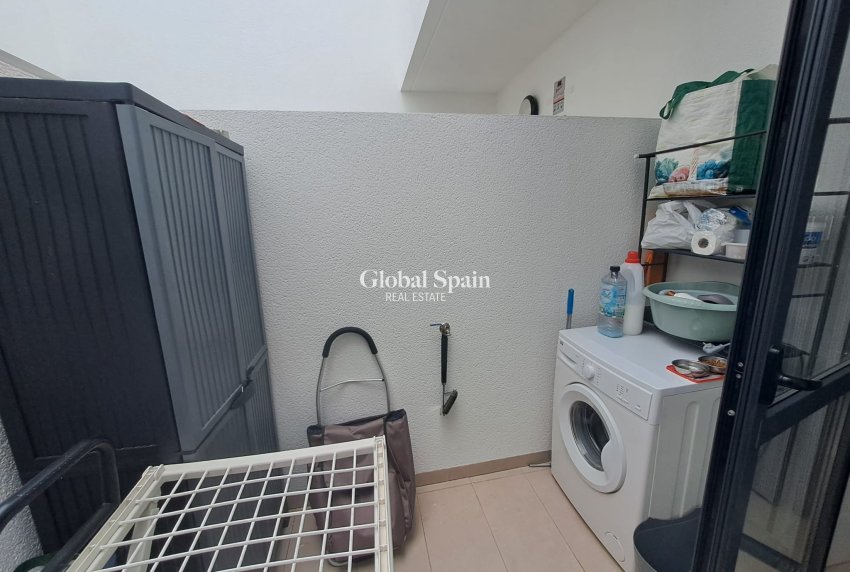 Resale - HOUSE -
ORIHUELA COSTA - Costa Blanca