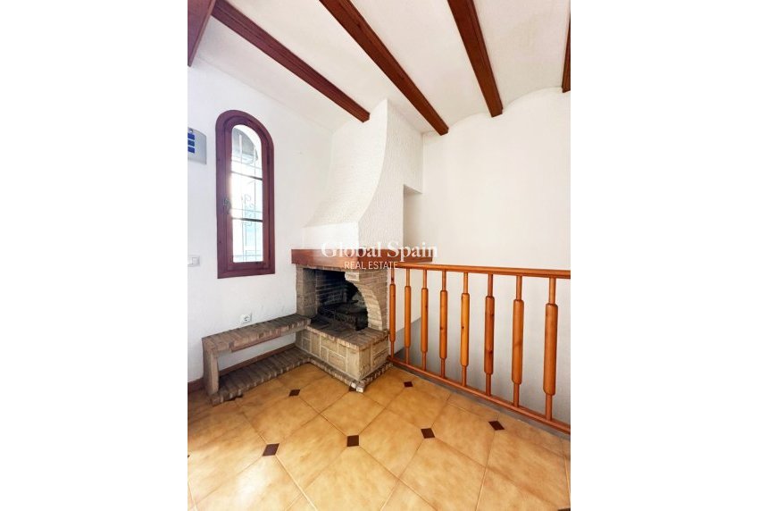 Resale - HOUSE -
ORIHUELA COSTA - Costa Blanca