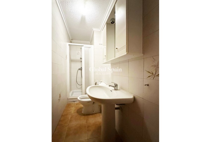 Resale - HOUSE -
ORIHUELA COSTA - Costa Blanca