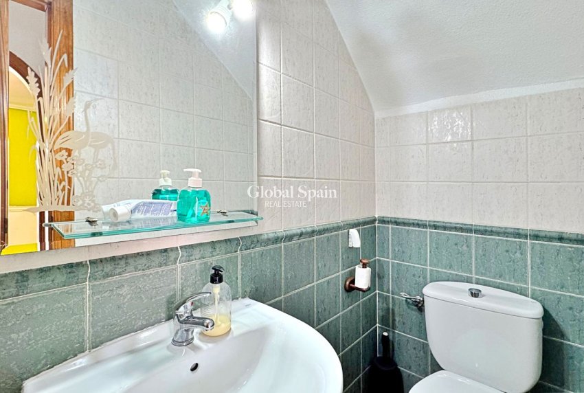 Resale - HOUSE -
ORIHUELA COSTA - Costa Blanca