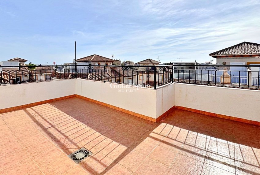 Resale - HOUSE -
ORIHUELA COSTA - Costa Blanca
