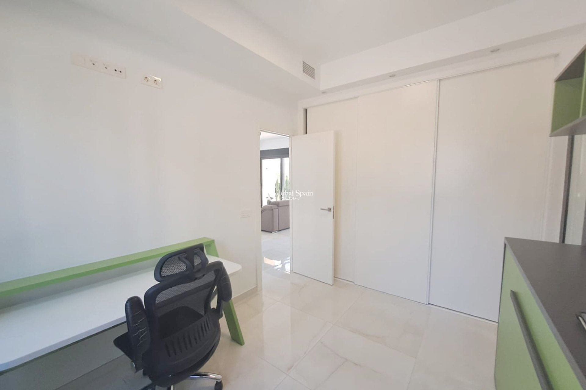 Resale - HOUSE -
ORIHUELA COSTA - Costa Blanca