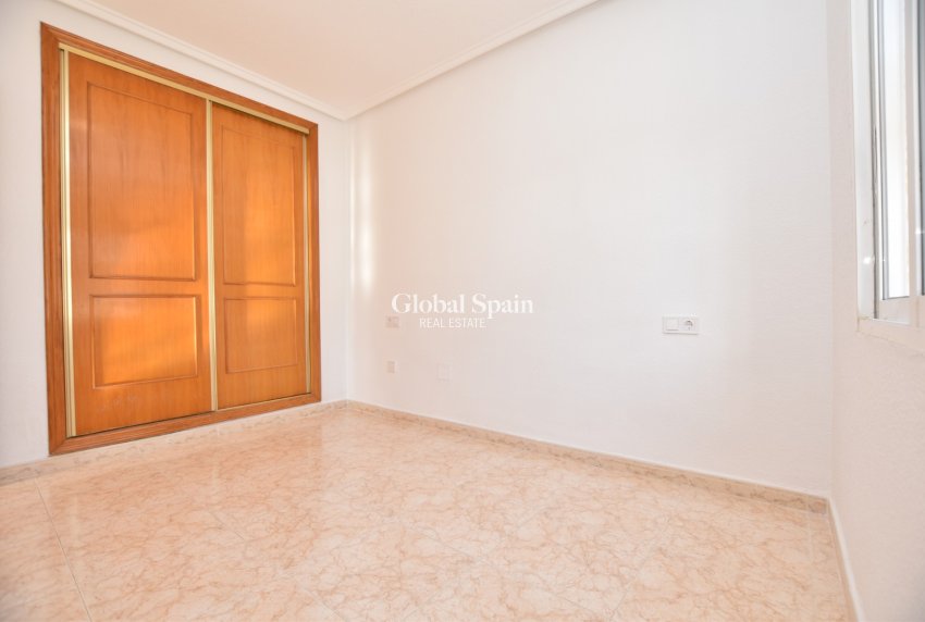 Resale - HOUSE -
ORIHUELA COSTA - Costa Blanca