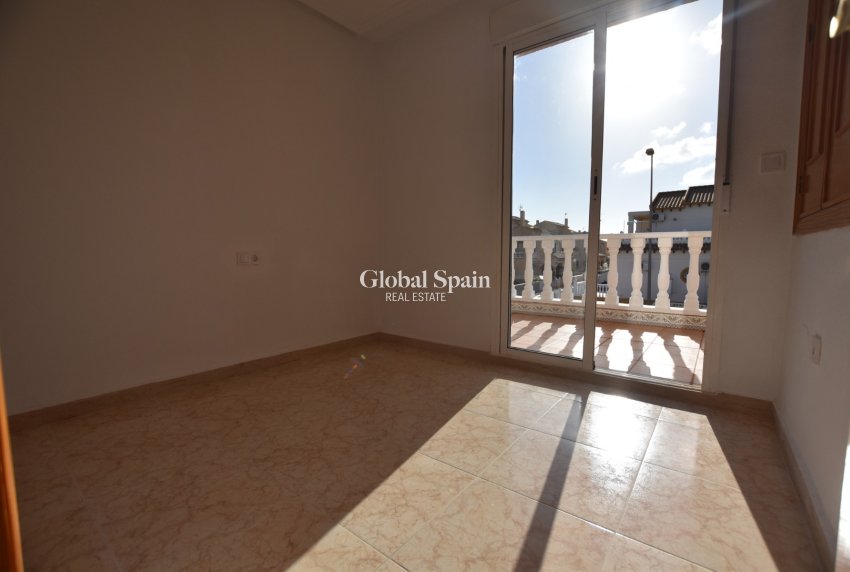 Resale - HOUSE -
ORIHUELA COSTA - Costa Blanca