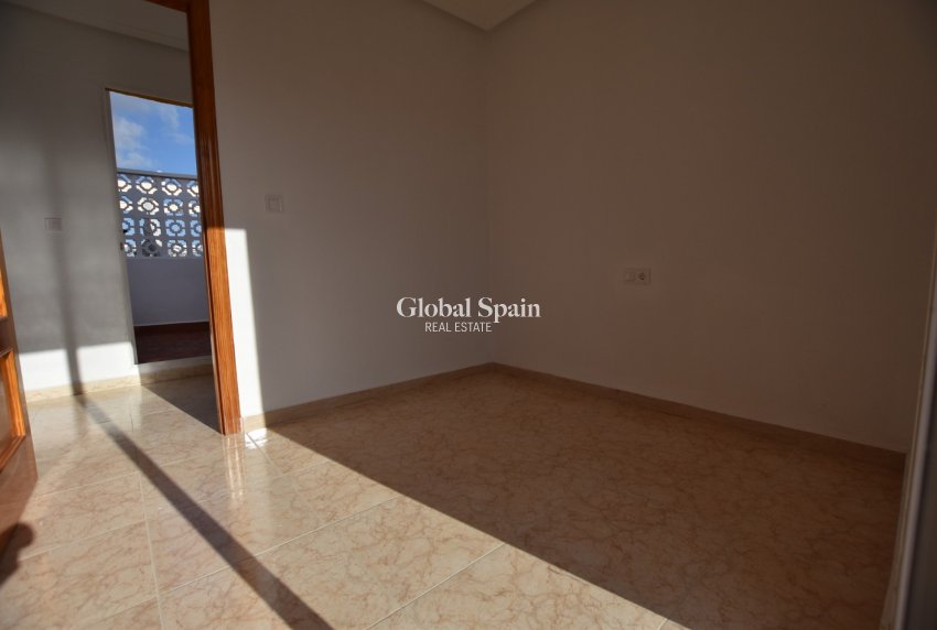 Resale - HOUSE -
ORIHUELA COSTA - Costa Blanca