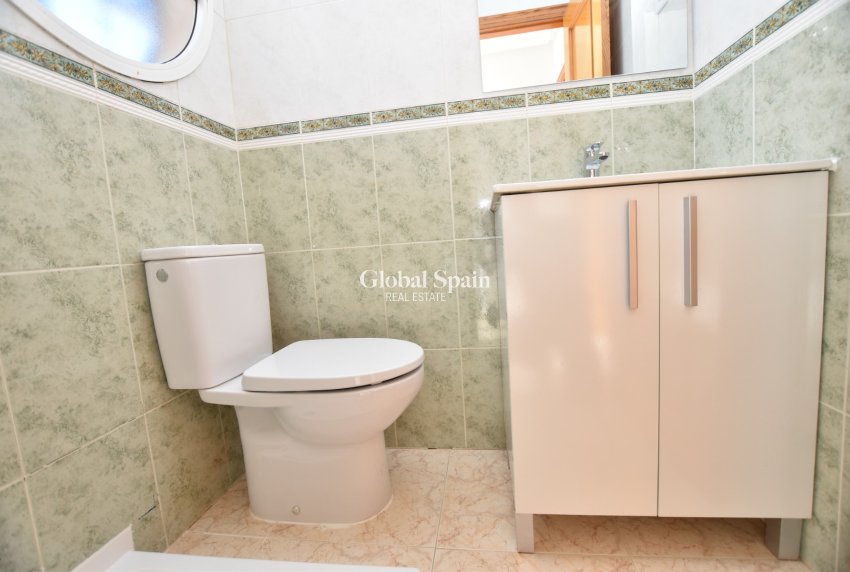 Resale - HOUSE -
ORIHUELA COSTA - Costa Blanca