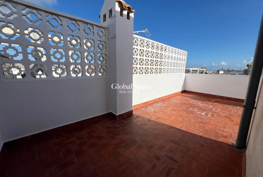 Resale - HOUSE -
ORIHUELA COSTA - Costa Blanca
