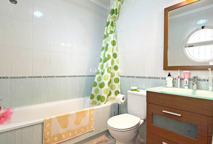 Resale - HOUSE -
ORIHUELA COSTA - Costa Blanca