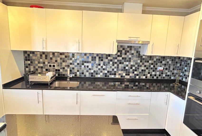 Resale - HOUSE -
ORIHUELA COSTA - Costa Blanca