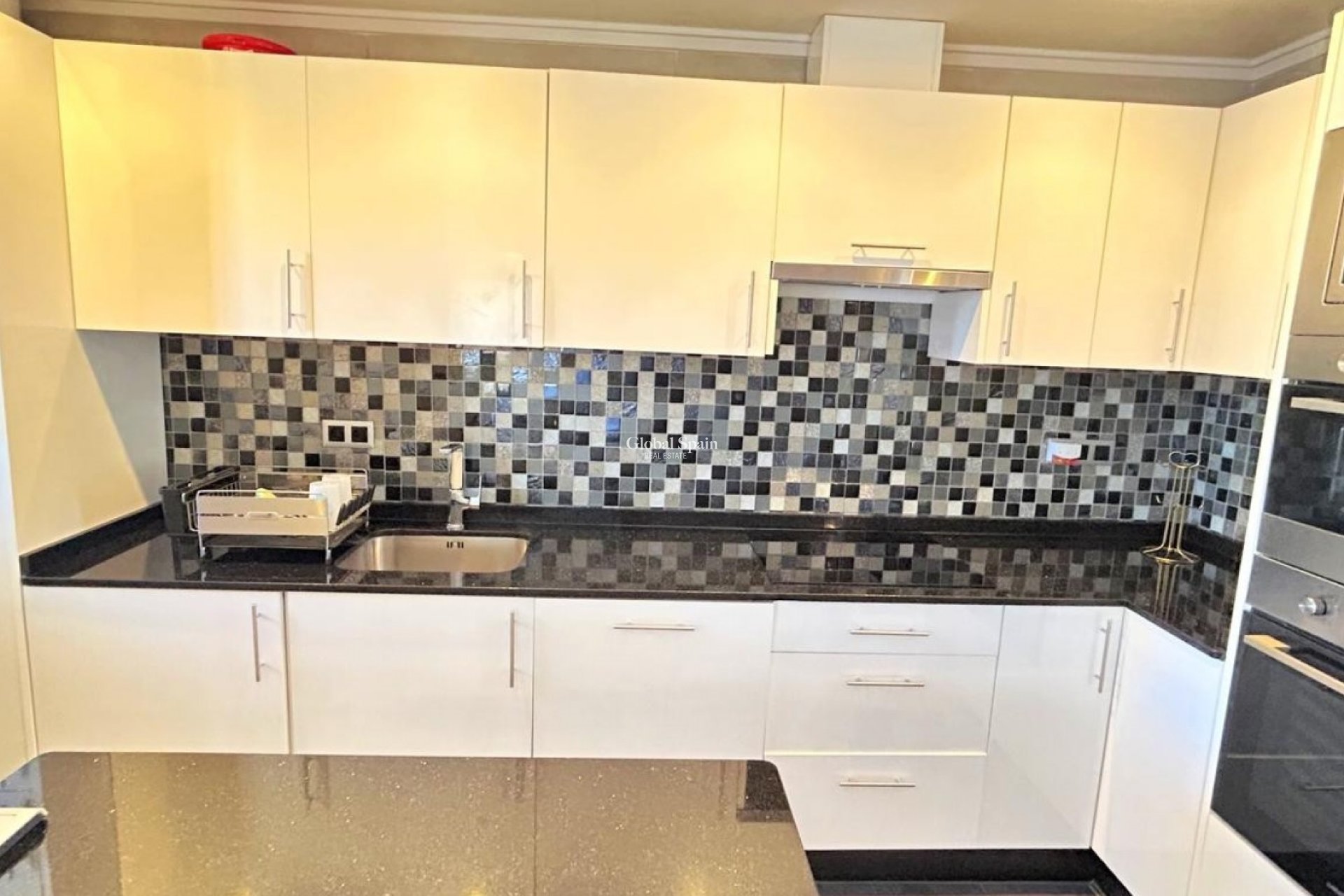 Resale - HOUSE -
ORIHUELA COSTA - Costa Blanca