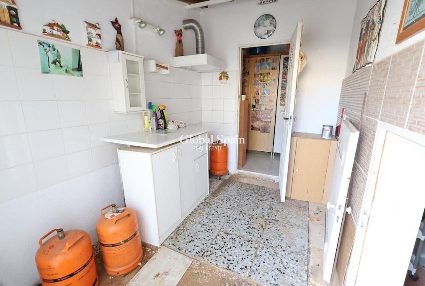 Resale - HOUSE -
ORIHUELA COSTA - Costa Blanca