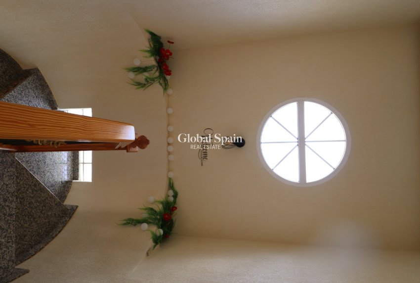 Resale - HOUSE -
ORIHUELA COSTA - Costa Blanca