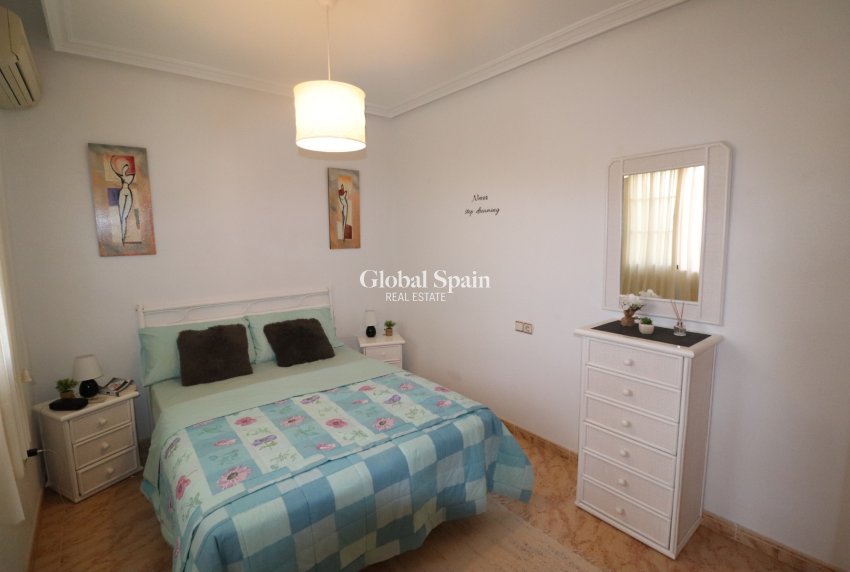 Resale - HOUSE -
ORIHUELA COSTA - Costa Blanca
