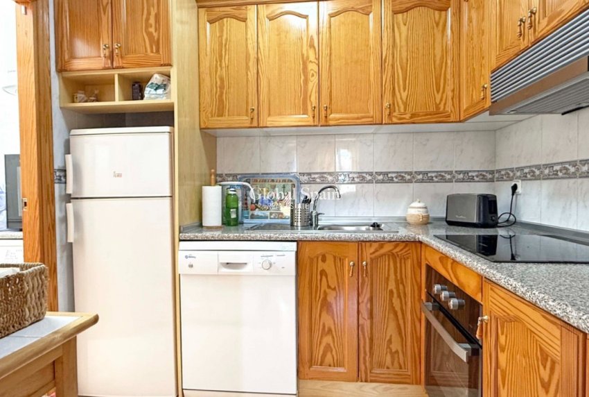 Resale - HOUSE -
ORIHUELA COSTA - Costa Blanca