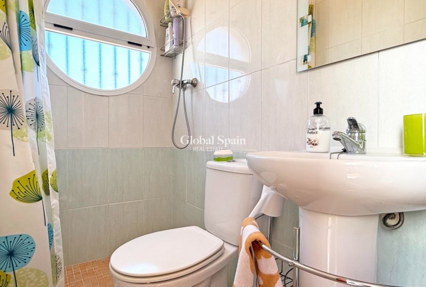 Resale - HOUSE -
ORIHUELA COSTA - Costa Blanca