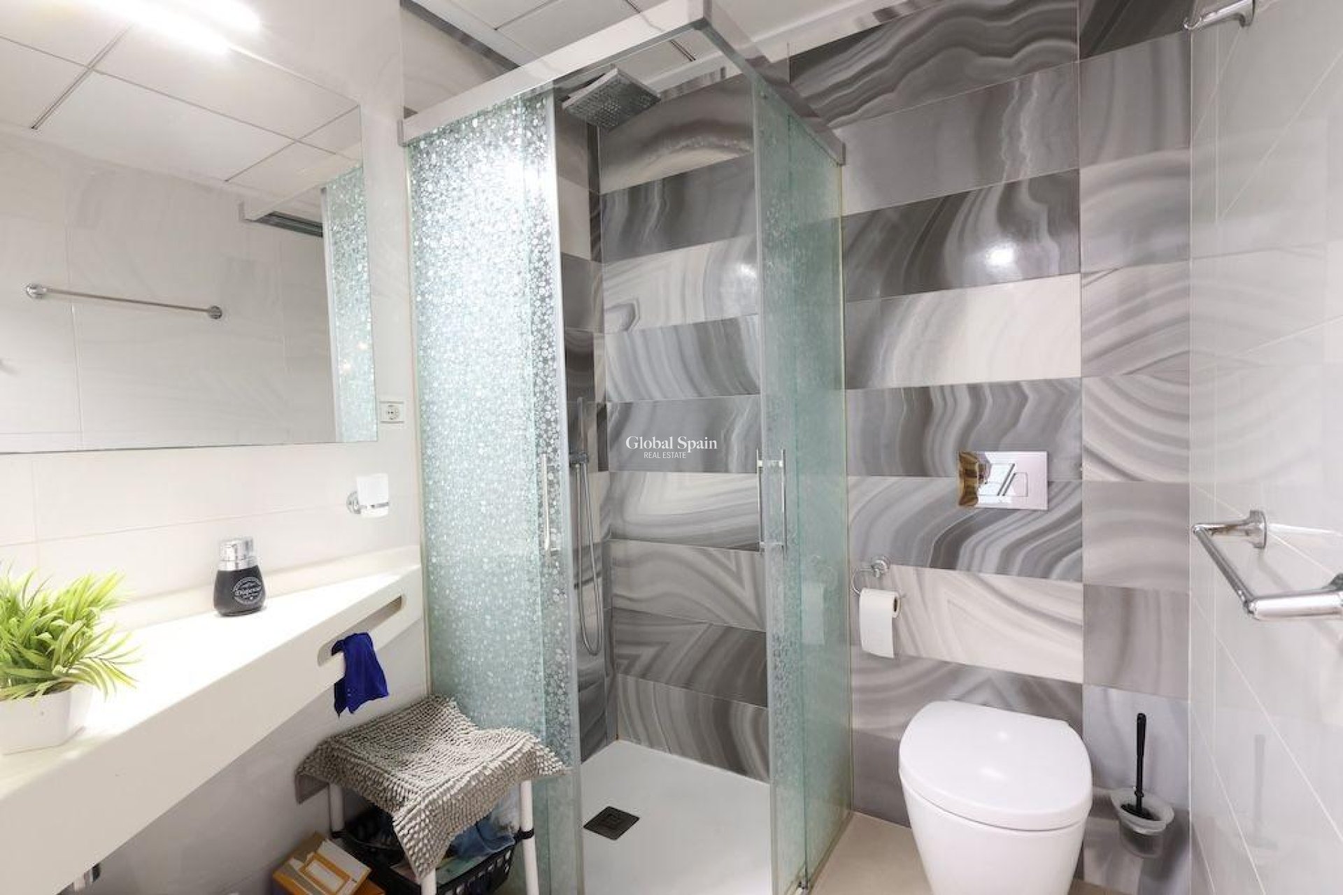 Resale - HOUSE -
ORIHUELA COSTA - Costa Blanca