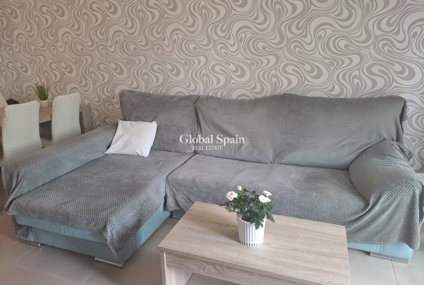 Resale - HOUSE -
ORIHUELA COSTA - Costa Blanca