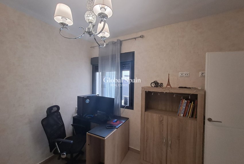 Resale - HOUSE -
ORIHUELA COSTA - Costa Blanca