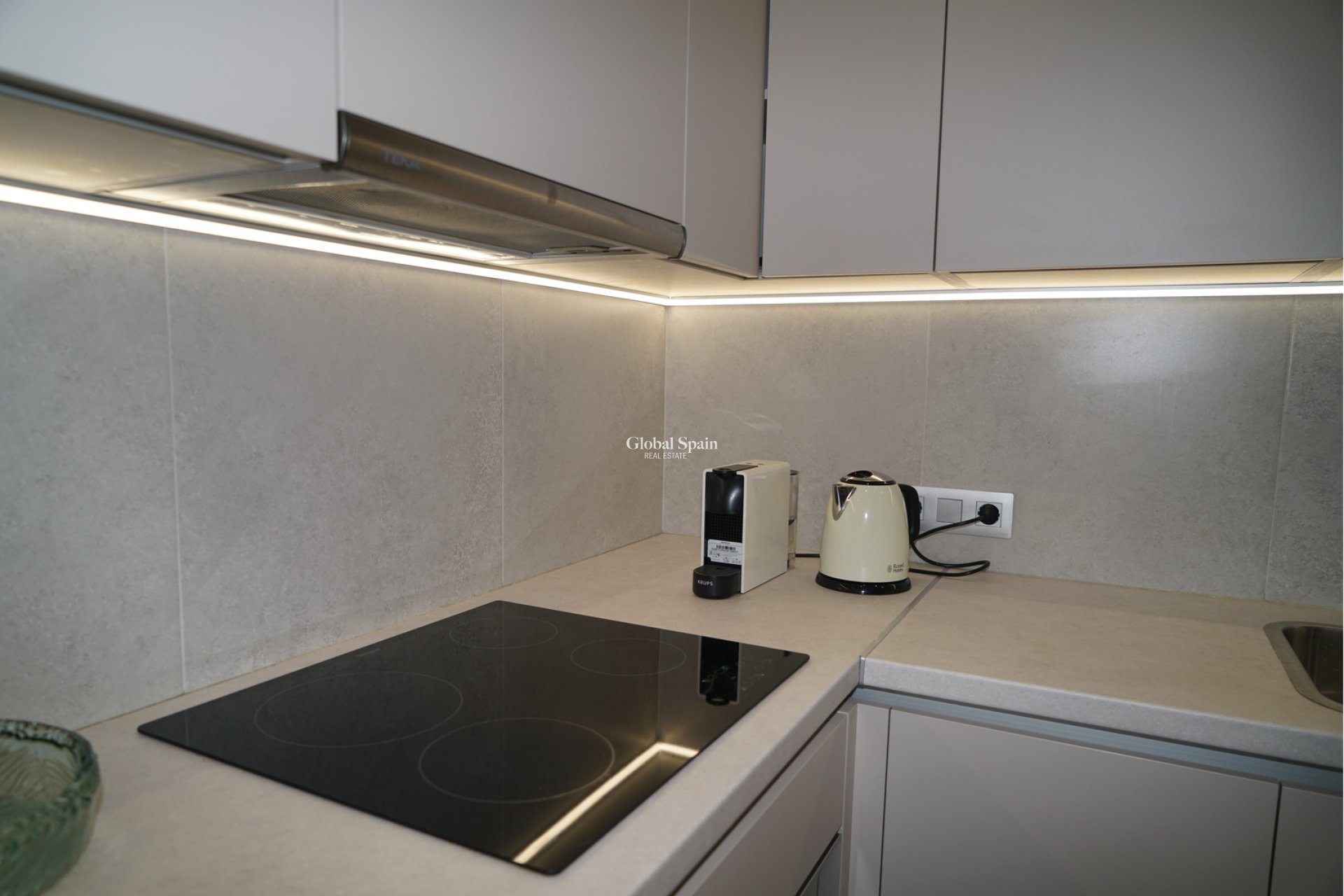 Resale - HOUSE -
ORIHUELA COSTA - Costa Blanca